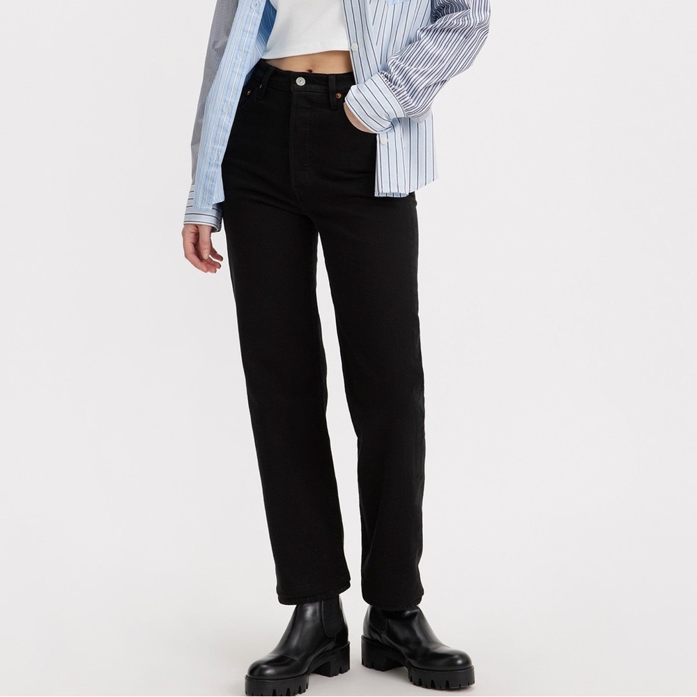 Levi's Black Straight Ankle Ribcage Jeans